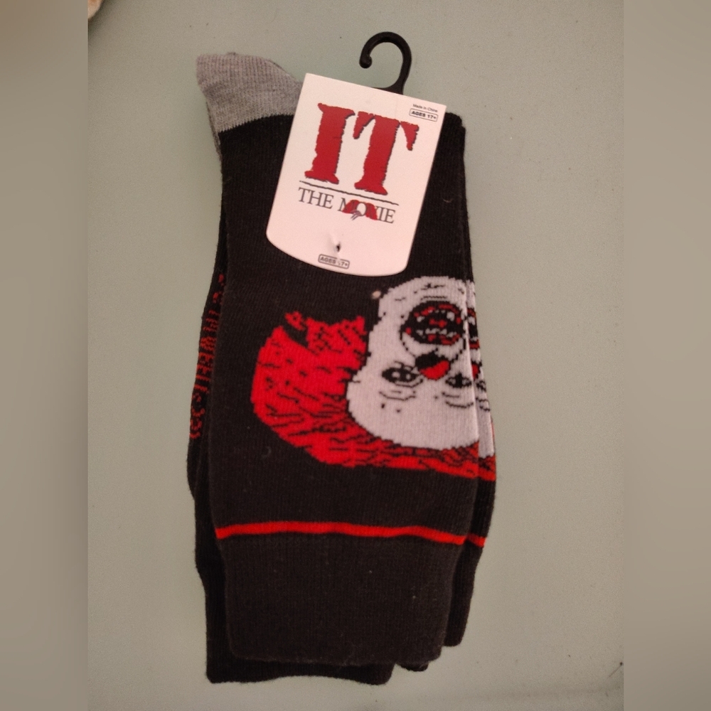 IT PENNYWISE The Movie Men's Socks - 2 Pairs
